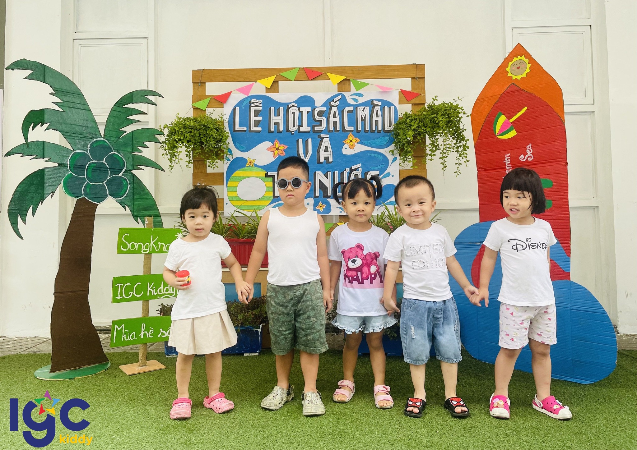 LỄ HỘI SẮC MÀU VÀ TÉ NƯỚC