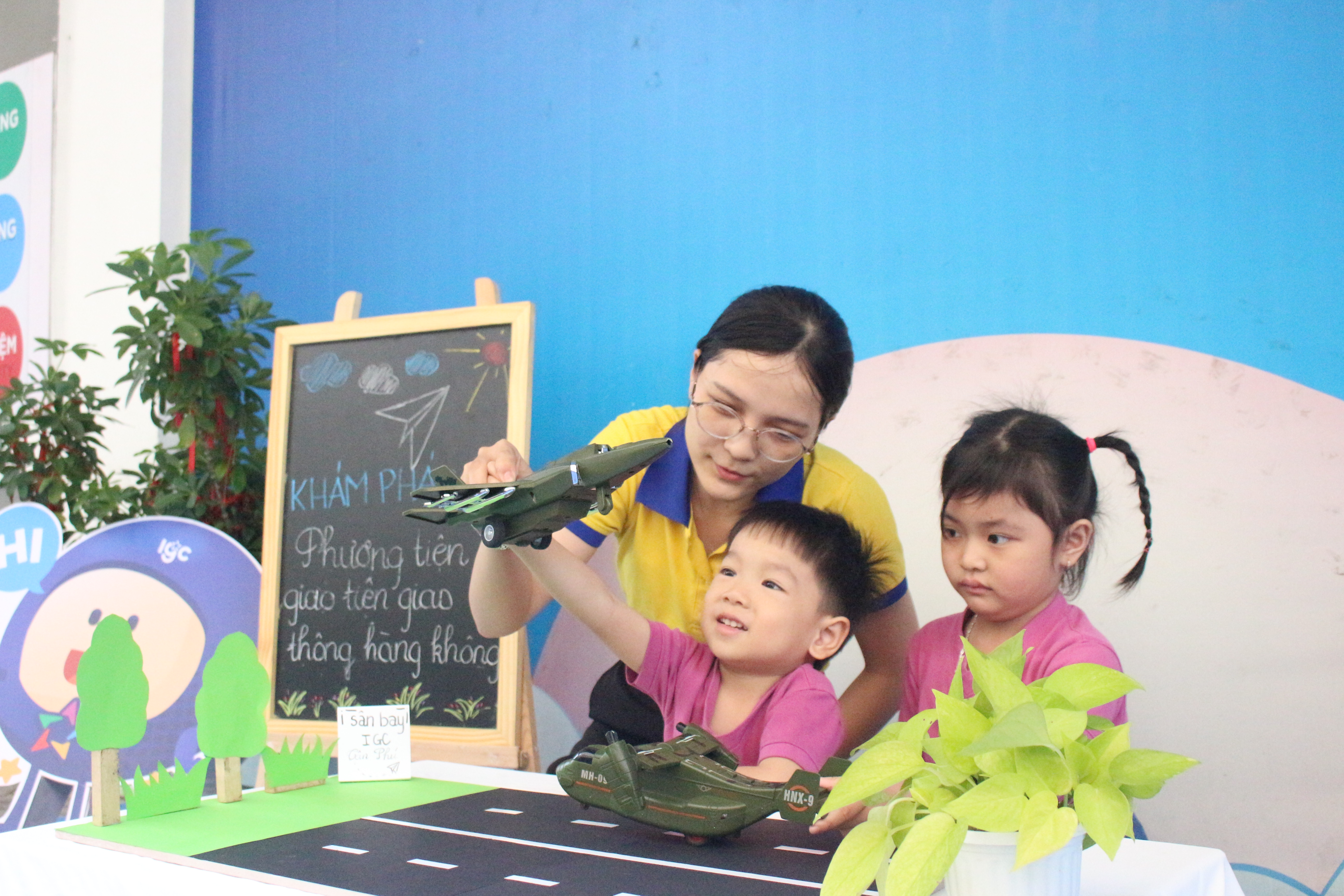Dự án học tập “Xa Lộ Kỳ Thú” – Khám phá máy bay cùng các bạn nhỏ IGC Tân Phú