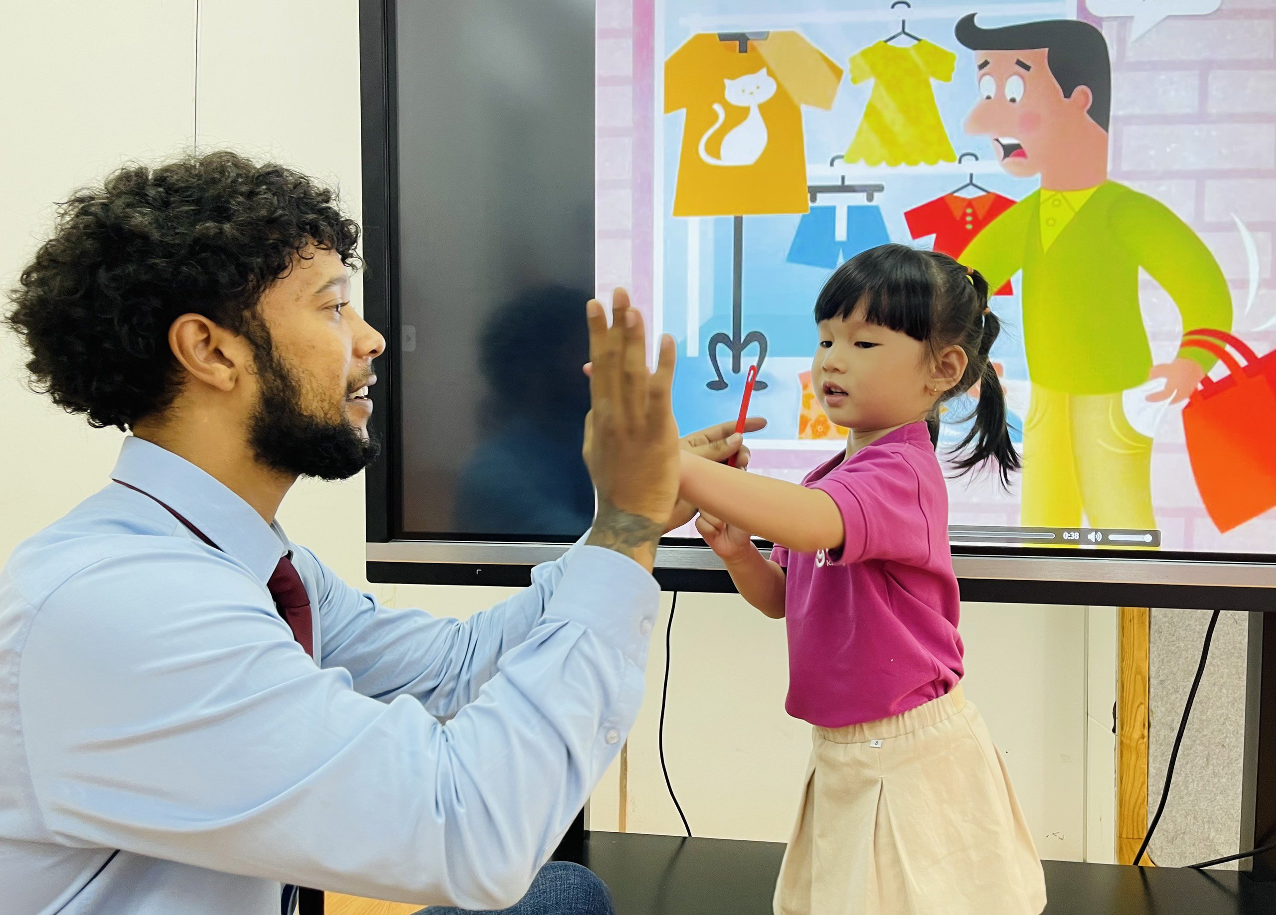 VUI HỌC TIẾNG ANH CÙNG GIÁO VIÊN BẢN NGỮ